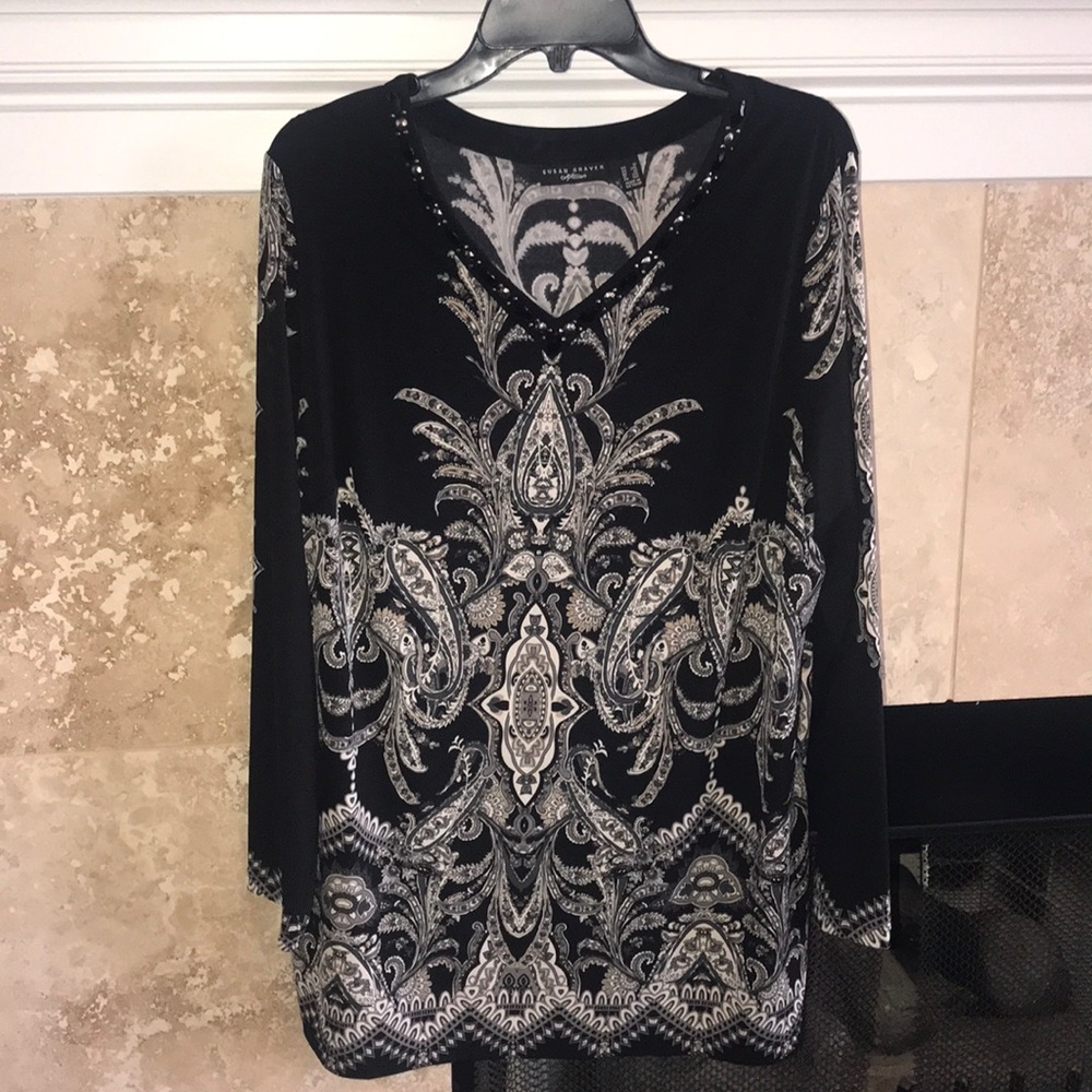 1x NWOT black blouse with beaded neckline